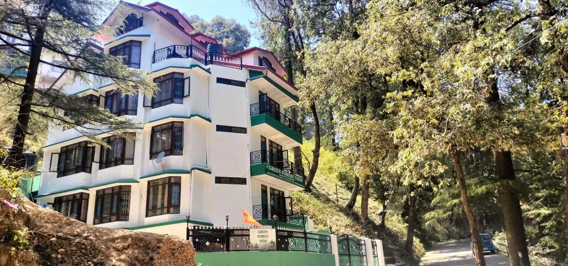 Station touristique Hotel Blue Forest View Shimla