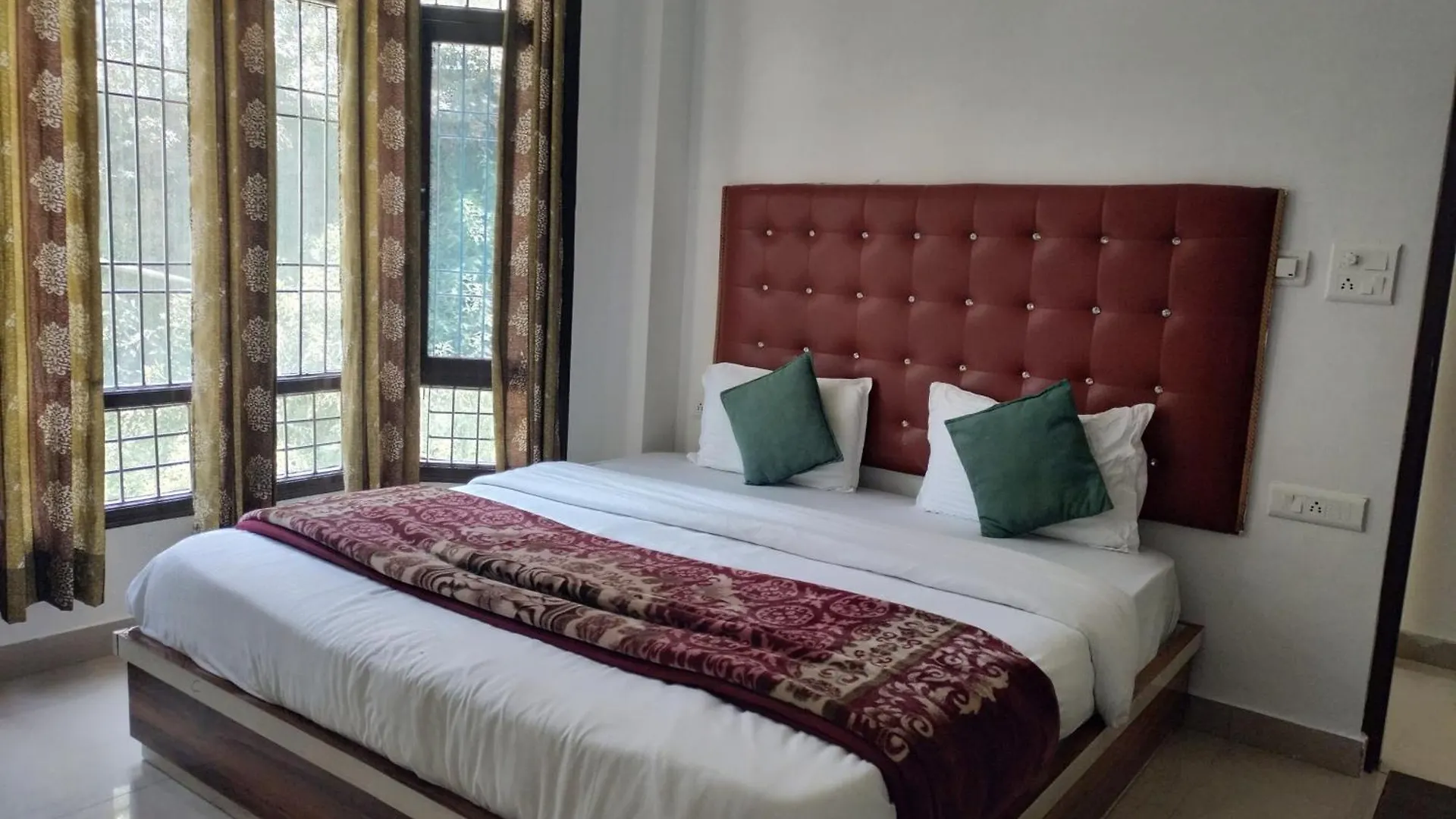 Hotel Blue Forest View Shimla 0*,  Inde